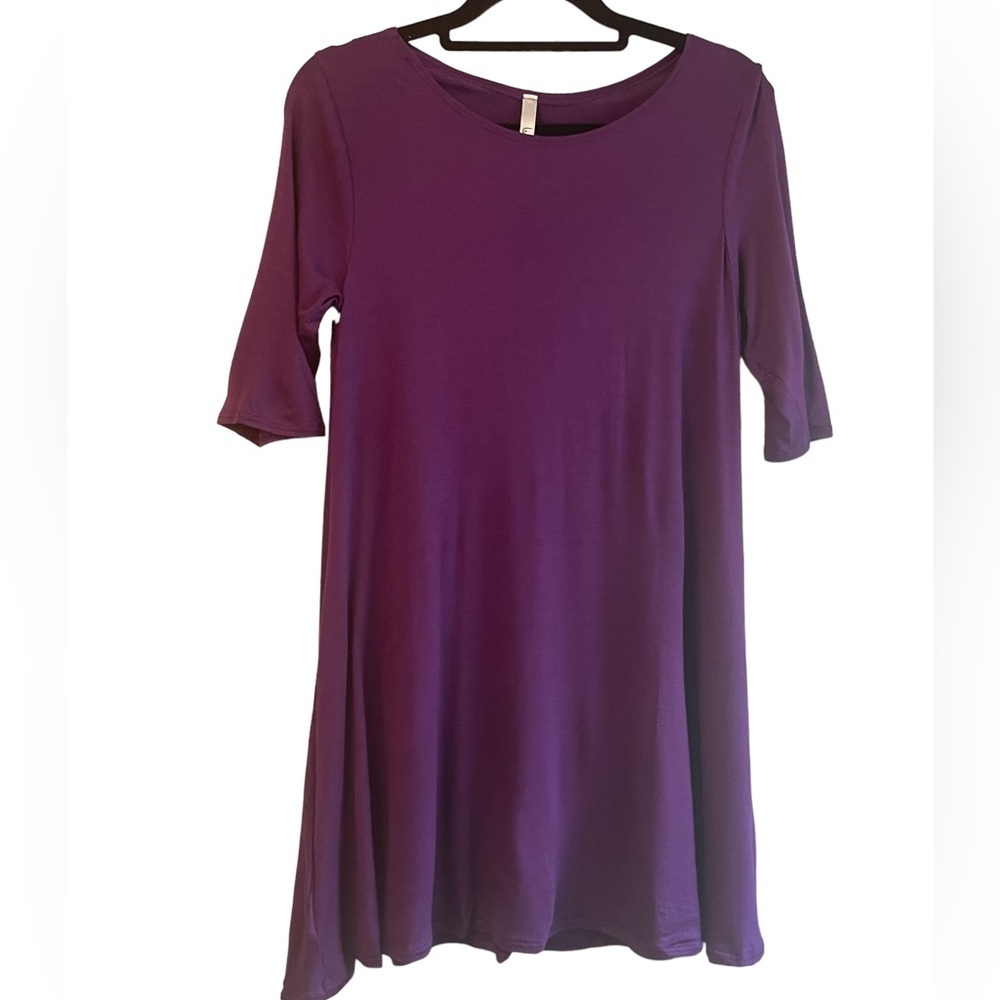 NWOT Isaac Liev purple short sleeve tunic, size small‎